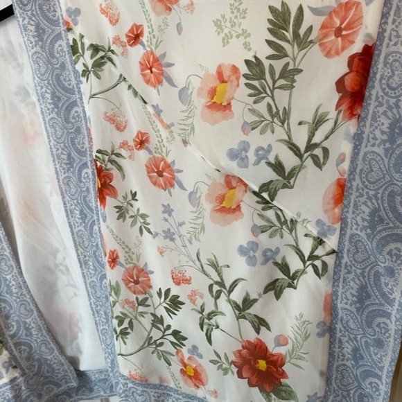 Joie 100% silk cammie kimono floral pastel print size M/L. Pre owned .No flaws - Picture 5 of 11